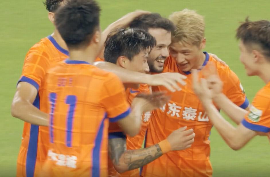 世界杯官方直播软件下载-神瓦科！卡扎伊什维利连场戴帽，战国安4球+战申花3球！