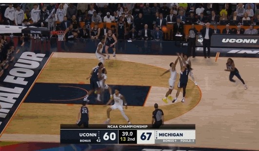 世界杯手机高清观看平台-还有悬念！索罗·鲍尔干拔打板三分命中 康大剩37.2秒追到差4分